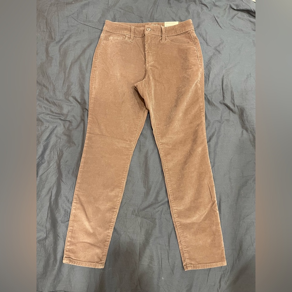 Universal Thread Women’s NWT Mauve Skinny Corduroy Pants